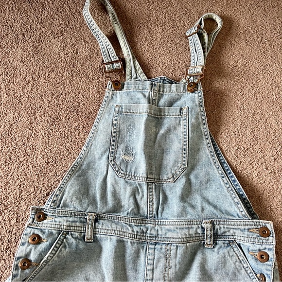 Forever 21 Jean Short Overalls - Picture 3 of 10